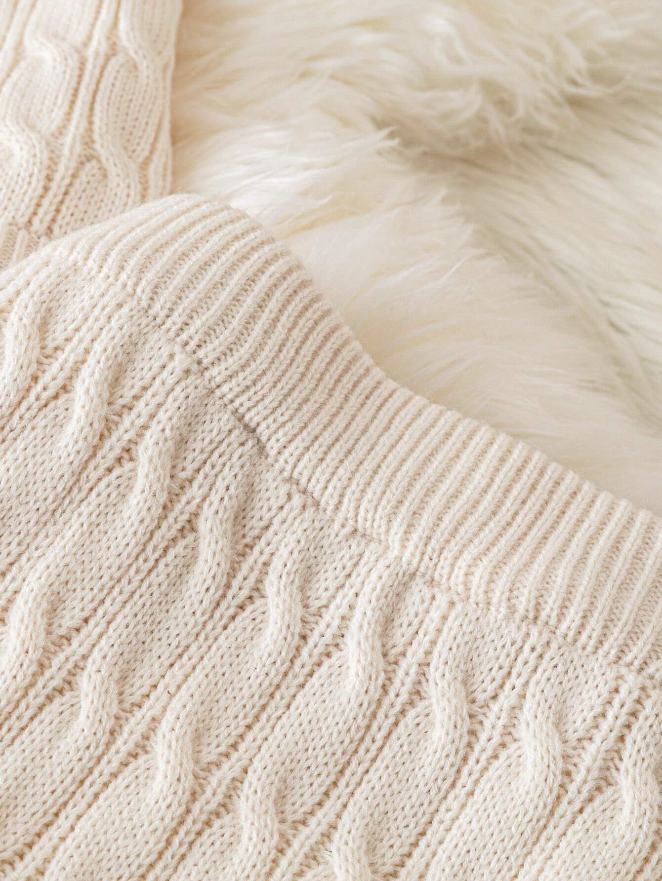 Buy SHEIN Modely 2pcs Women Autumn/Winter Colorblock Crew Neck Short Sleeve Knitted Top And Knitted Blend Skirt Casual Outfit in Pakistan