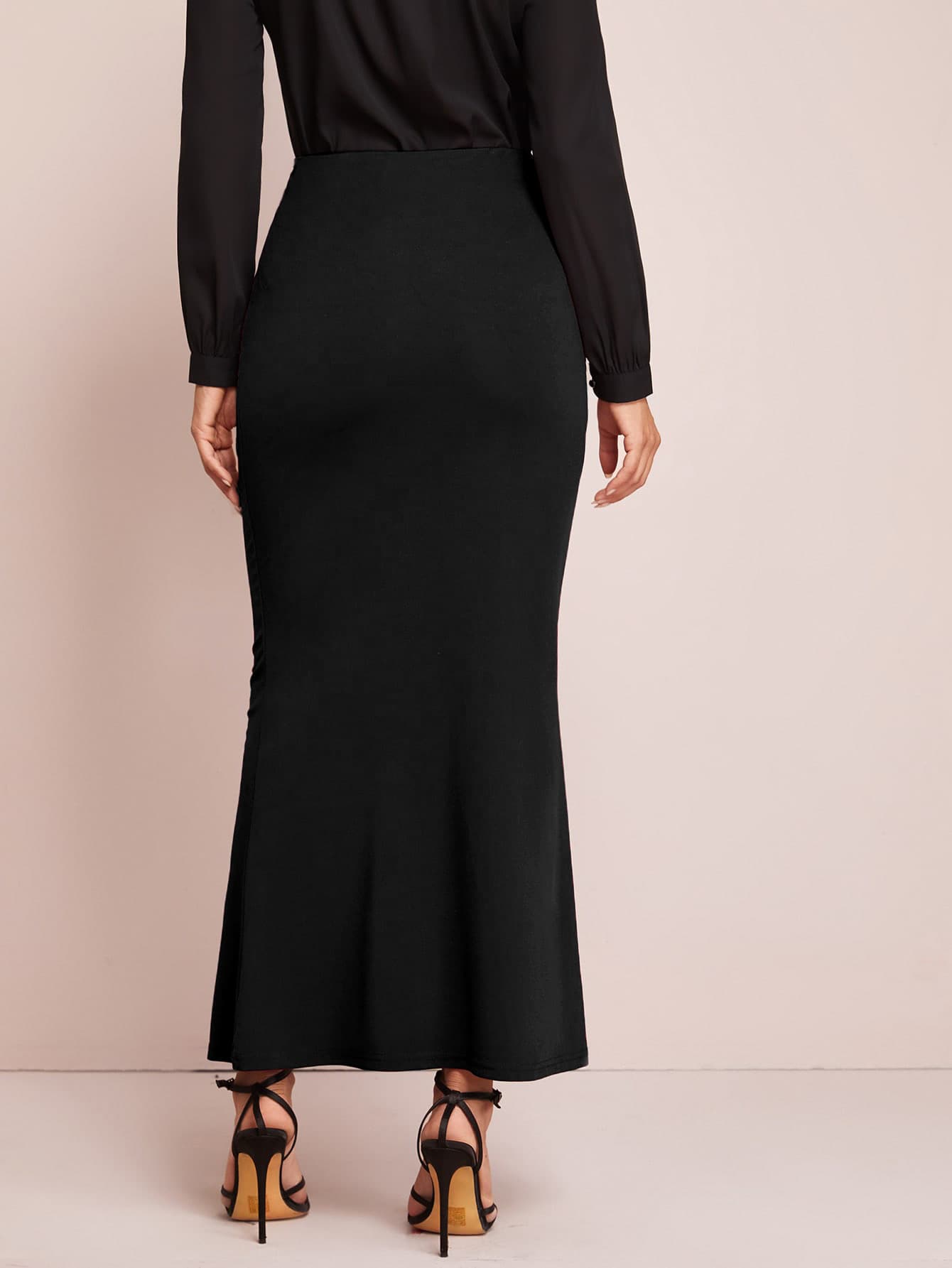 Buy SHEIN Modely Solid Buttoned Front Mermaid Skirt in Pakistan