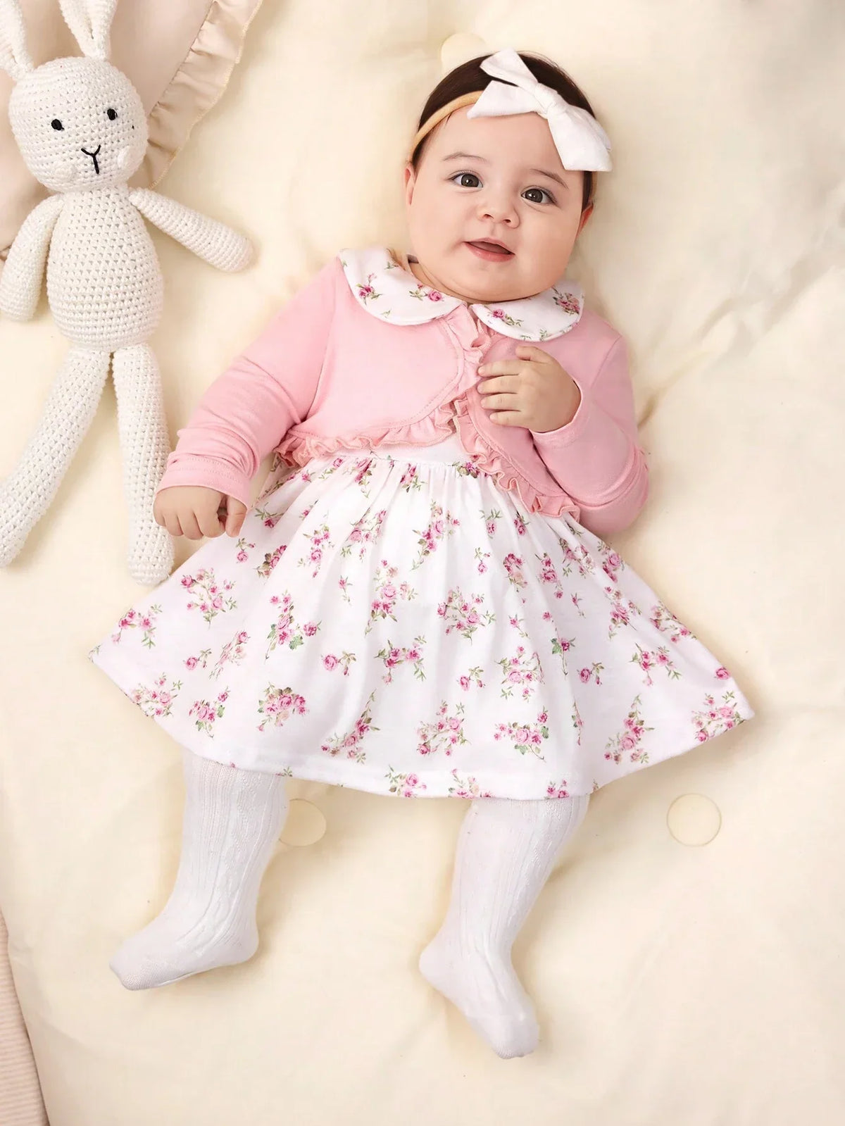 Buy SHEIN Newborn Baby Girl Knitted Sleeveless Dress With Floral Pattern, Peter Pan Collar, Hem Ruffle Details, And Solid Color Long-Sleeved Cardigan Set in Pakistan