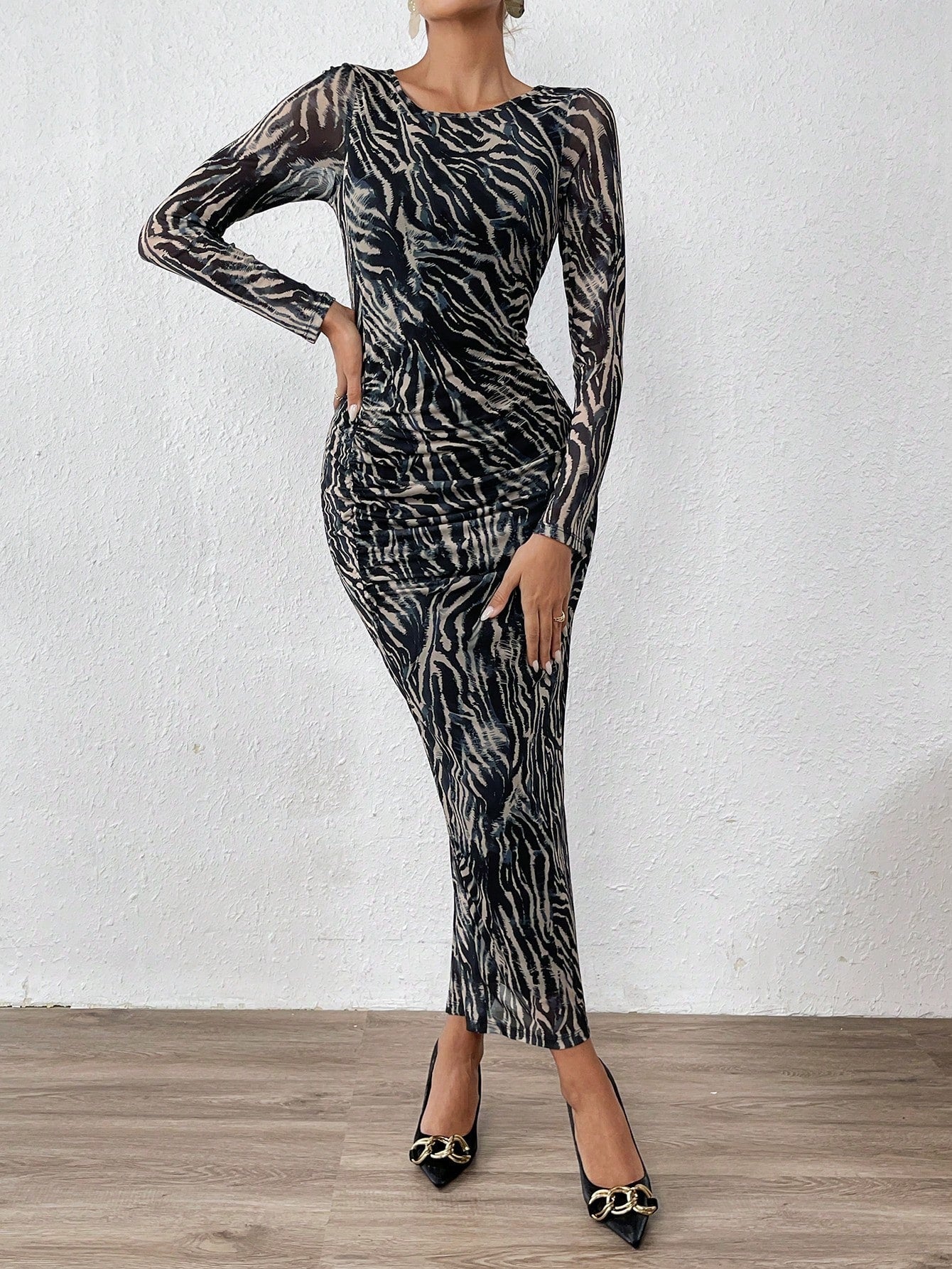 Buy SHEIN Priv̩ Allover Print Ruched Side Bodycon Dress in Pakistan