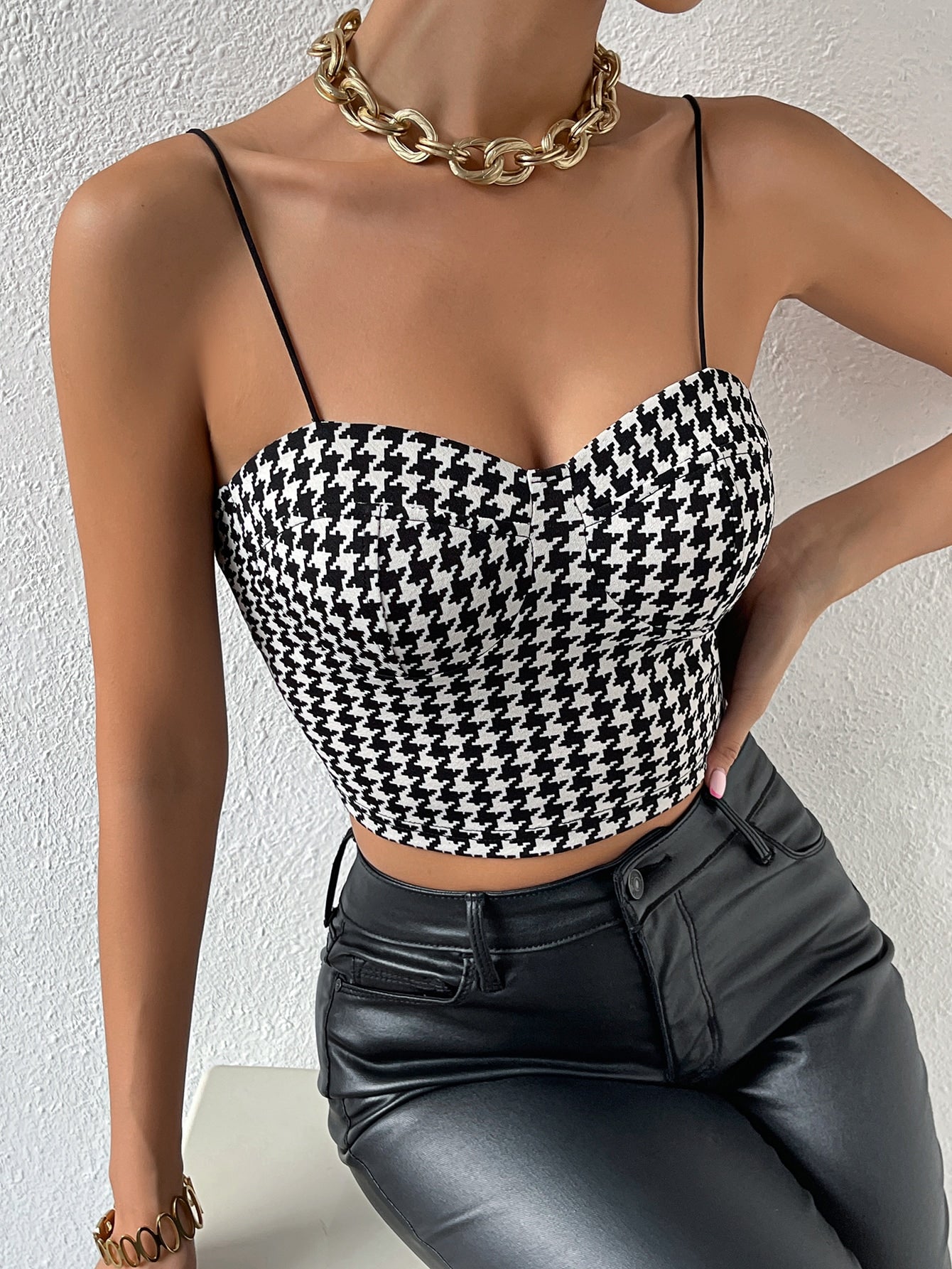 Buy SHEIN Priv̩ Houndstooth Bustier Crop Cami Top in Pakistan