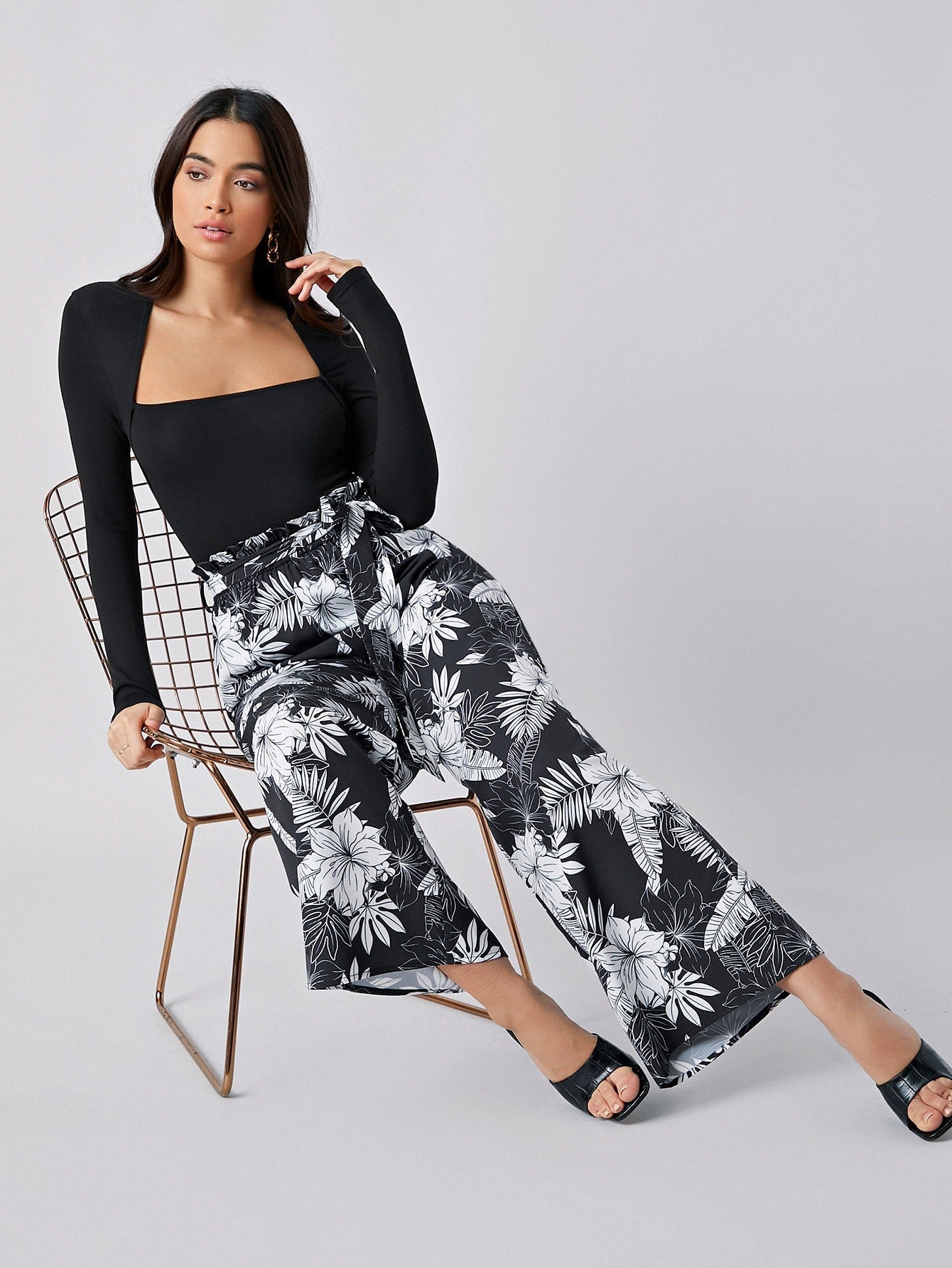 Buy SHEIN Priv̩ Square Neck Fitted Top in Pakistan