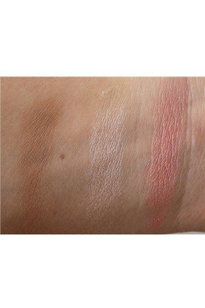 Buy Makeup Revolution Ultra Brightening Contour Kit - Ultra Fair C01 in Pakistan