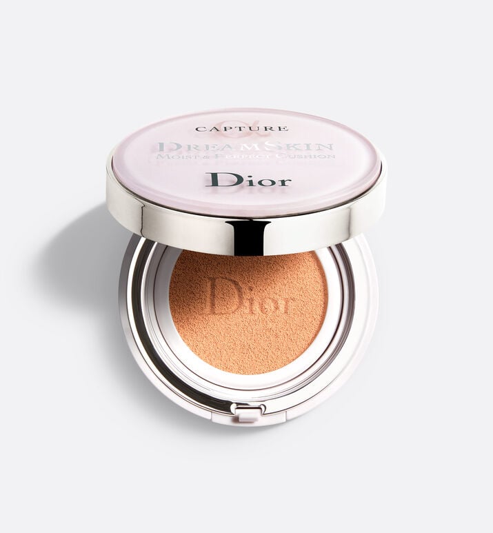 Buy Dior Capture Dream Skin Moist & Perfect Cushion - 010 in Pakistan