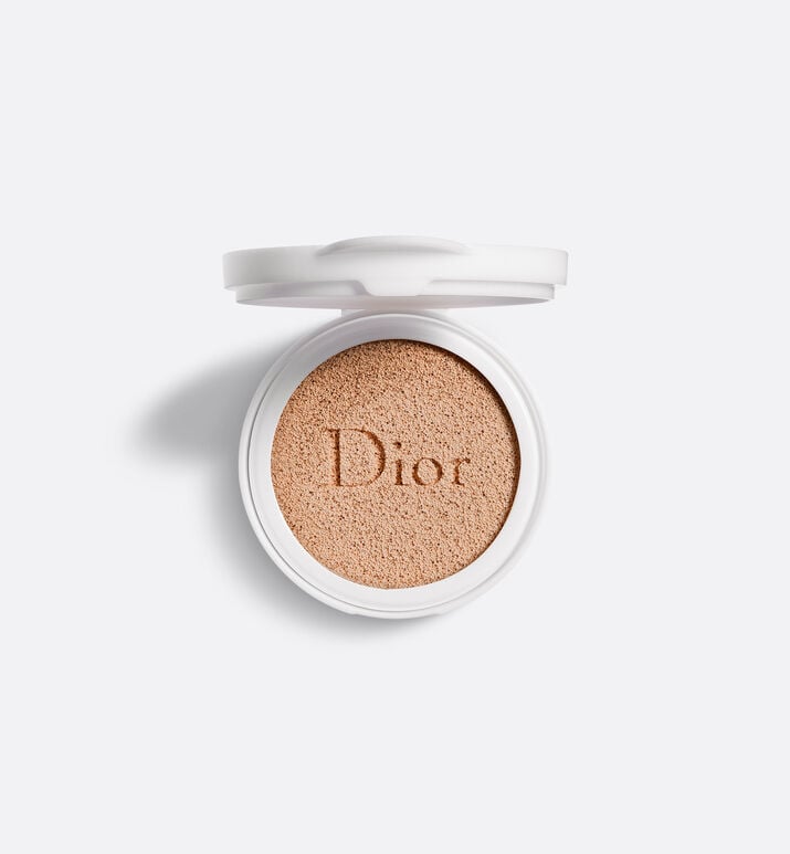 Buy Dior Capture Dream Skin Moist & Perfect Cushion - 010 in Pakistan